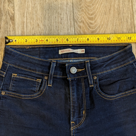 Levi's 721 High Rise Skinny Size 24 Dark Wash - Picture 9 of 10